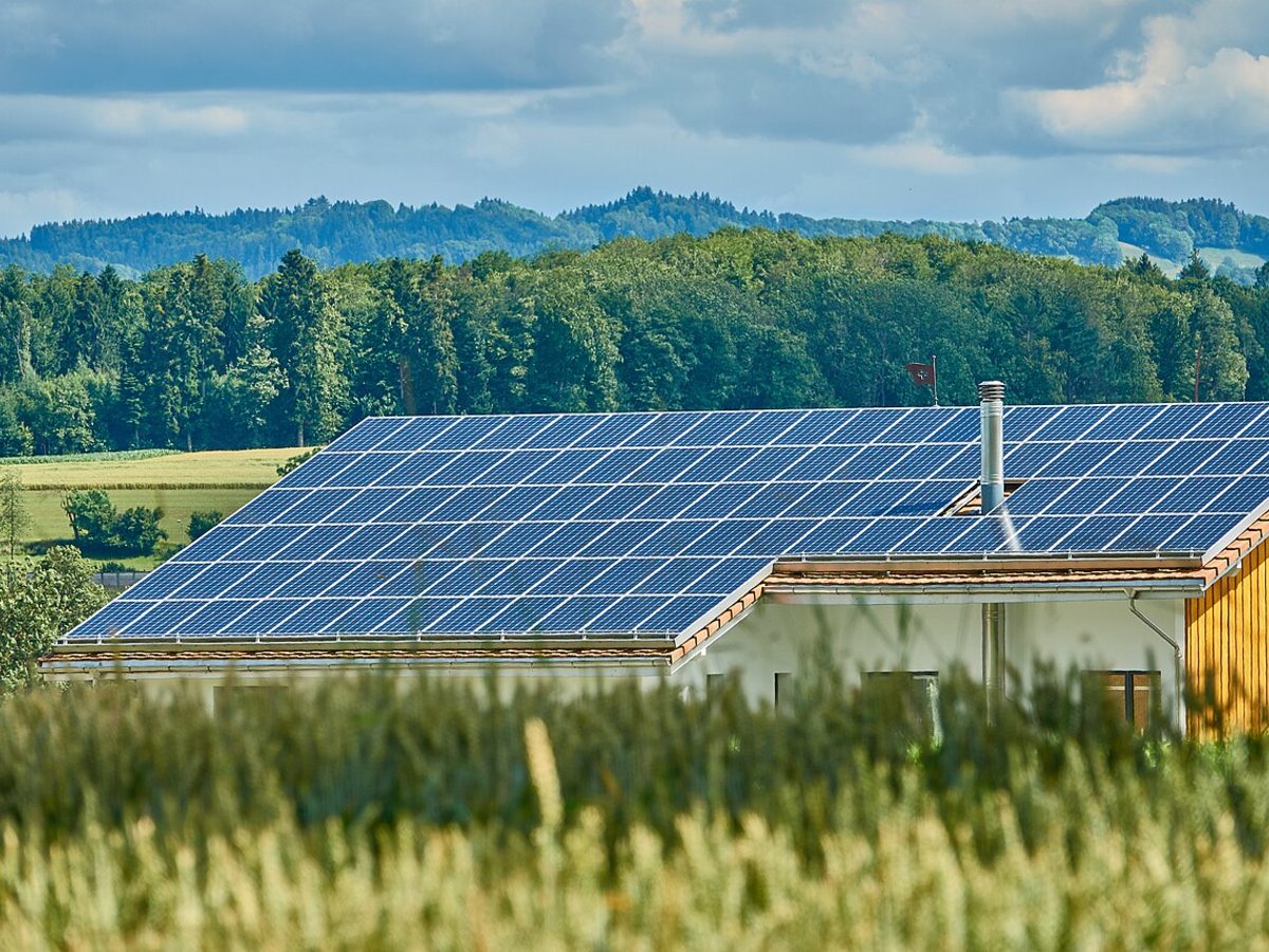 Reference: rooftop solar on a low-slope commercial roof.